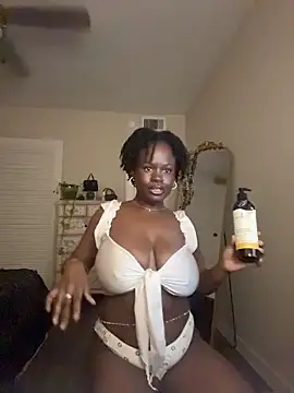 ladiosa selene online show from February 2026 01:17:01 AM