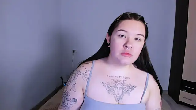 Snapshot of HitoMi2 chatting on November 2025 09:06:02 AM HitoMi2 online show from November 2025 09:06:02 AM