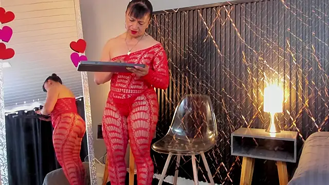 Snapshot of clara_heat chatting on February 2026 07:12:01 PM clara heat online show from February 2026 07:12:01 PM