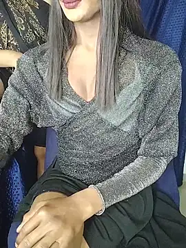 SEXYY TRANSY WITH GIRL online show from December 2025 02:59:02 PM