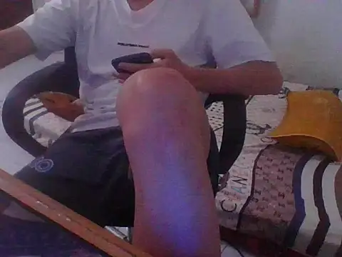 Snapshot of Nowwayyyy chatting on November 2025 12:04:02 PM Nowwayyyy online show from November 2025 12:04:02 PM