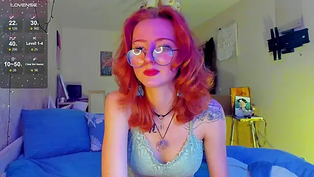 Snapshot of DragonflyLiza chatting on November 2025 08:31:01 AM DragonflyLiza online show from November 2025 08:31:01 AM