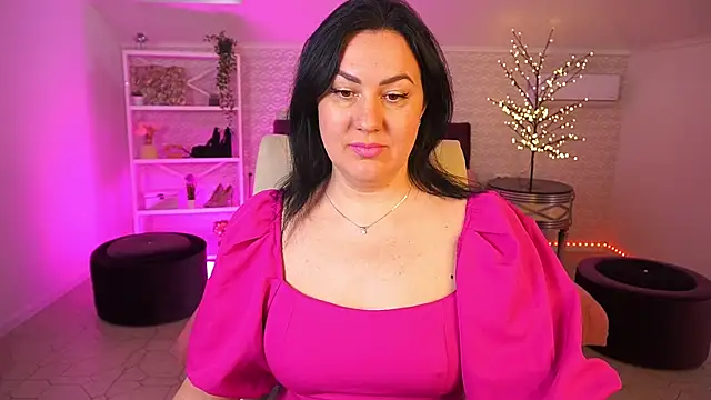 VelvetLuck online show from April 2026 05:54:02 AM