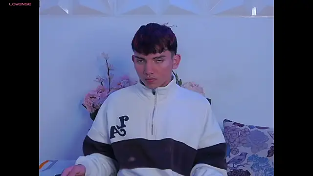 Oliver paris online show from November 2025 03:42:02 AM