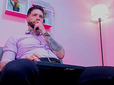 Supreme Alpha online show from November 2025 09:17:01 PM