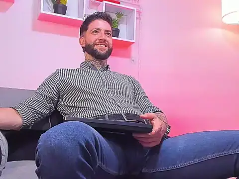 Supreme Alpha online show from December 2025 08:36:02 PM