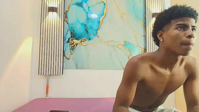 XAVI LEE online show from March 2026 08:24:02 PM