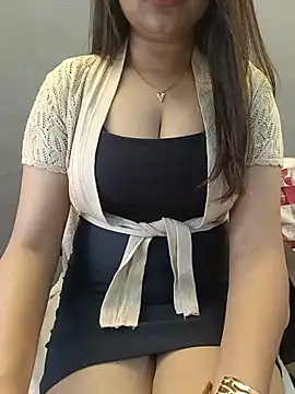 Snapshot of Nikkify chatting on June 2026 06:14:01 PM Nikkify online show from June 2026 06:14:01 PM