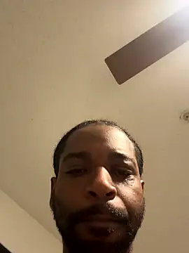 Snapshot of Smoove33 chatting on November 2025 08:46:01 AM Smoove33 online show from November 2025 08:46:01 AM