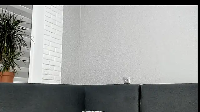 jessica kitti online show from November 2025 09:32:01 AM