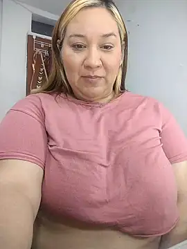 Snapshot of sharon-D chatting on November 2025 02:55:02 AM sharon-D online show from November 2025 02:55:02 AM