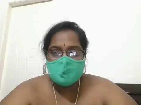 hootypriya online show from November 2025 09:02:02 PM