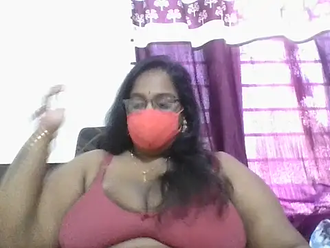hootypriya online show from March 2026 03:00:02 AM