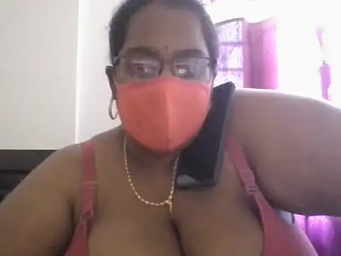 hootypriya online show from April 2026 06:35:02 AM