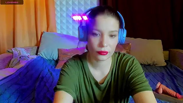 Eva purrr  online show from April 2026 12:19:02 PM