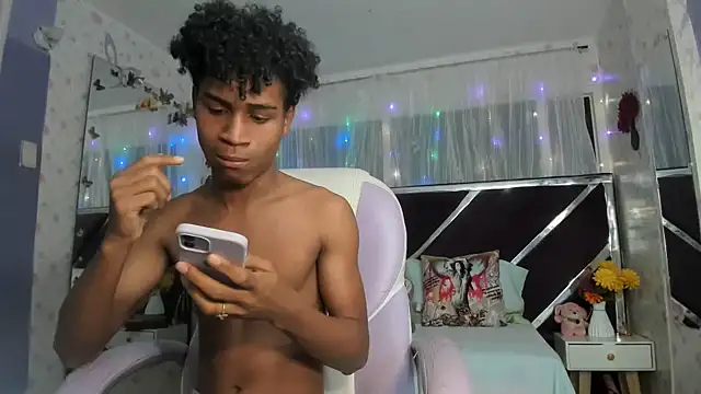 Santy bigcock 01 online show from March 2026 11:59:02 AM