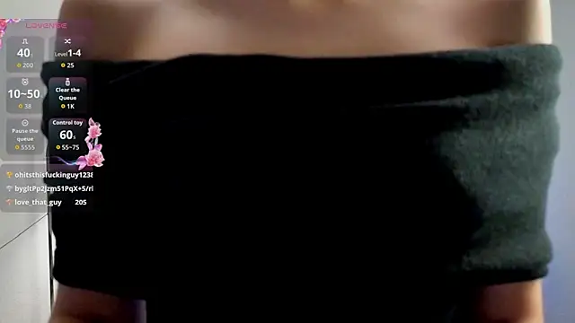 Snapshot of violetwluv chatting on December 2025 08:26:01 PM violetwluv online show from December 2025 08:26:01 PM