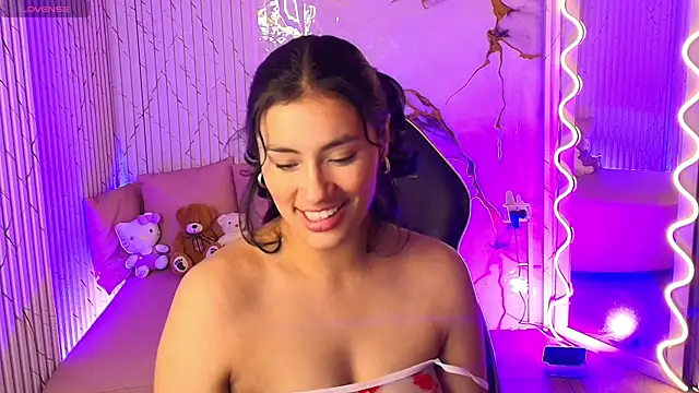 PEACHY TAY online show from March 2026 11:54:02 AM