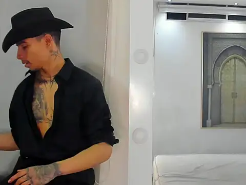 PiperrCry online show from November 2025 03:07:01 AM