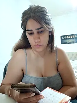 Snapshot of nahiarabiel33 chatting on November 2025 01:55:02 PM nahiarabiel33 online show from November 2025 01:55:02 PM