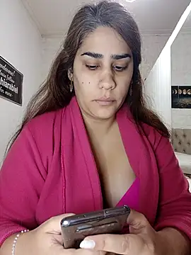 Snapshot of nahiarabiel33 chatting on May 2026 06:13:02 PM nahiarabiel33 online show from May 2026 06:13:02 PM