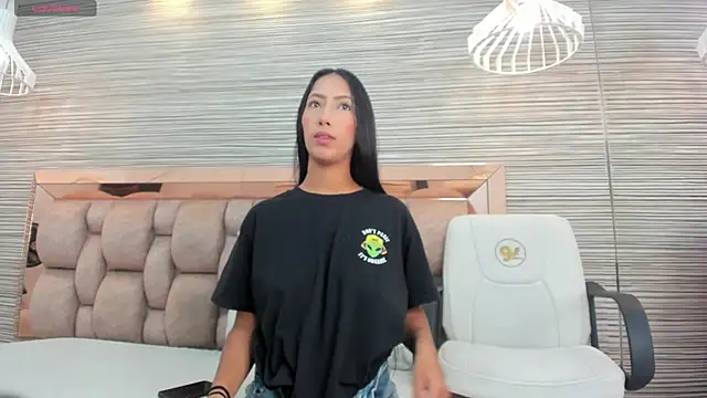 Snapshot of kathia_dumons chatting on November 2025 11:57:02 AM kathia dumons online show from November 2025 11:57:02 AM