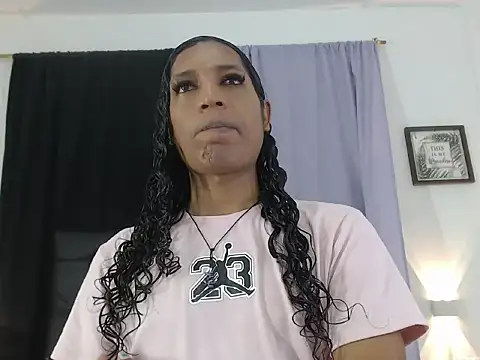 Snapshot of MiaCoock chatting on November 2025 01:10:02 PM MiaCoock online show from November 2025 01:10:02 PM