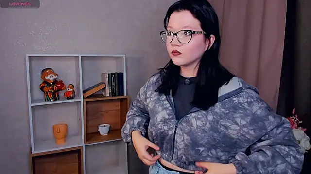 Snapshot of TishaFlaharty chatting on November 2025 01:33:02 PM TishaFlaharty online show from November 2025 01:33:02 PM