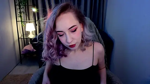 IsabelleBliz online show from November 2025 05:28:02 AM