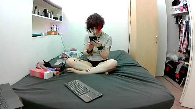 Snapshot of Empress_Lilith chatting on January 2026 08:13:02 PM Empress Lilith online show from January 2026 08:13:02 PM