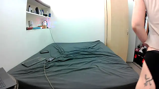 Snapshot of Empress_Lilith chatting on January 2026 07:45:01 PM Empress Lilith online show from January 2026 07:45:01 PM