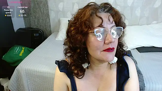 Rosalie Durand online show from January 2026 08:00:02 PM