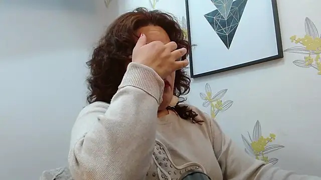 Rosalie Durand online show from February 2026 08:06:01 PM