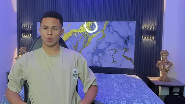 Snapshot of Liams18 chatting on April 2026 03:40:02 AM Liams18 online show from April 2026 03:40:02 AM