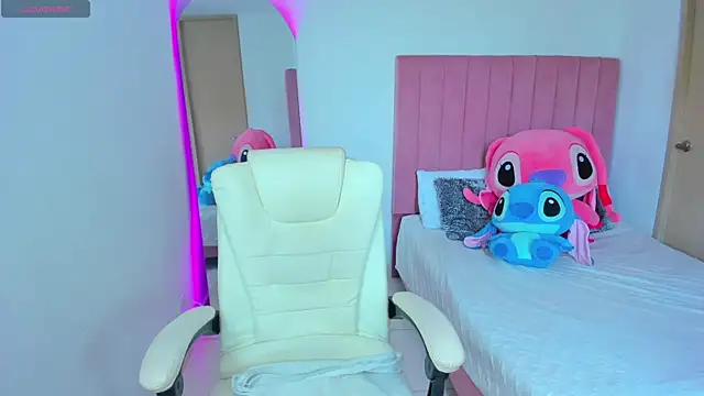 Janettcruz online show from March 2026 05:46:01 PM