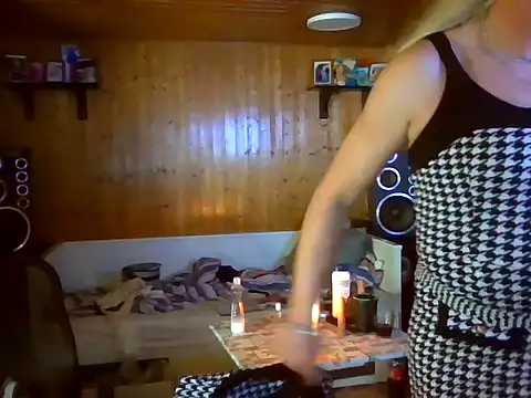 AgnesCross39 online show from December 2025 04:29:02 AM