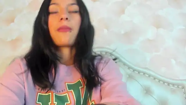 Snapshot of Madhison_5 chatting on November 2025 08:41:01 PM Madhison 5 online show from November 2025 08:41:01 PM