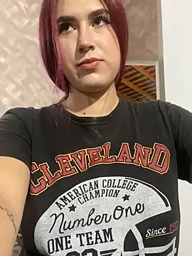 Snapshot of JimenaWhite chatting on November 2025 04:55:01 AM JimenaWhite online show from November 2025 04:55:01 AM