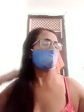 sanjana077 online show from December 2025 04:32:01 AM