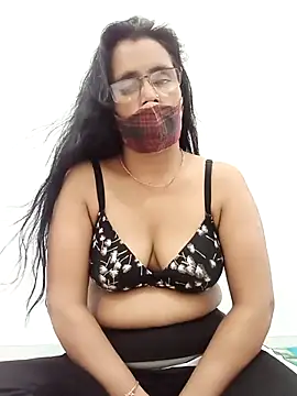 sanjana077 online show from February 2026 08:10:01 AM