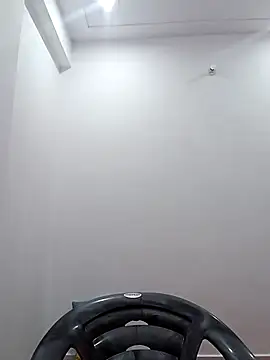 sanjana077 online show from April 2026 06:08:01 AM