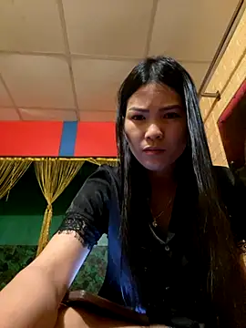 Snapshot of Beolulu chatting on November 2025 07:12:01 PM Beolulu online show from November 2025 07:12:01 PM