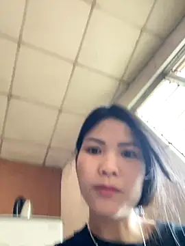 Snapshot of Beolulu chatting on November 2025 02:20:01 AM Beolulu online show from November 2025 02:20:01 AM