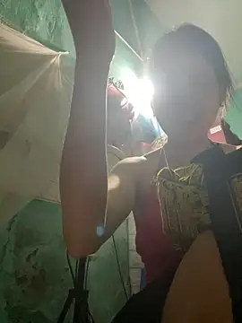 Snapshot of Beolulu chatting on November 2025 05:53:01 PM Beolulu online show from November 2025 05:53:01 PM