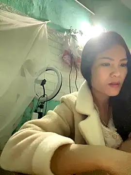 Snapshot of Beolulu chatting on November 2025 04:56:02 AM Beolulu online show from November 2025 04:56:02 AM