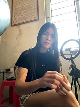 Snapshot of Beolulu chatting on November 2025 04:45:02 AM Beolulu online show from November 2025 04:45:02 AM