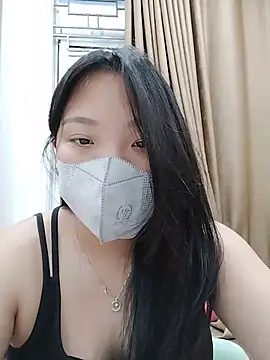 linh-xinh18 online show from July 2026 11:45:02 AM