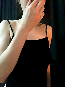 shrie beverly00 online show from December 2025 03:55:01 AM