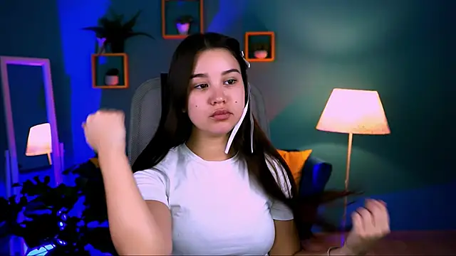 AnnaGarcias  online show from November 2025 08:59:02 AM