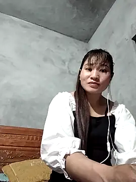 Qoine392 online show from December 2025 12:23:02 PM